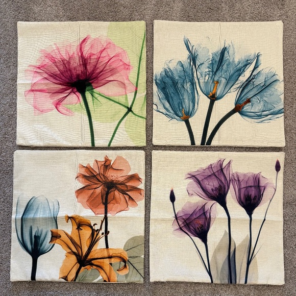 Other - Set Of 4 New 17" Beautiful Beige Linen Flowers Decorative Pillow Covers